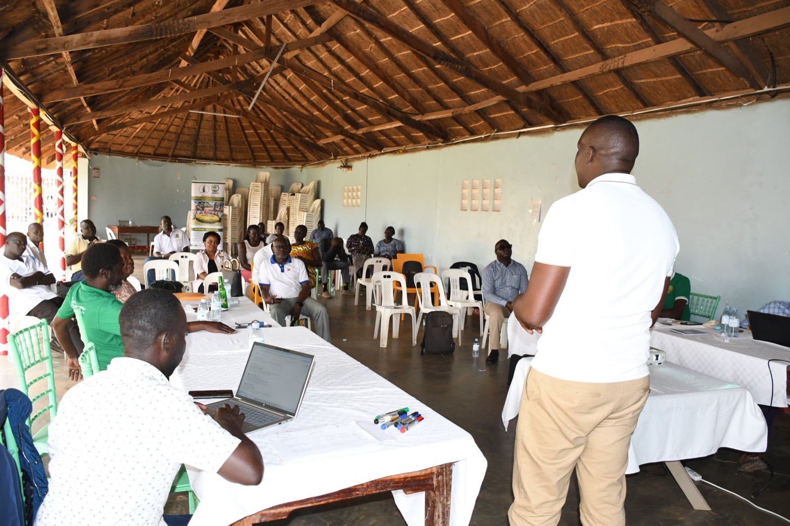 A presenter addresses partners during the ADEFO-MAP2 engagement